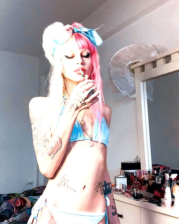 kriiizellda instagram image archive image