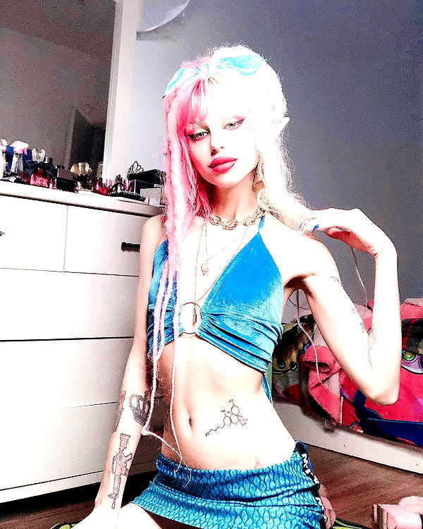 kriiizellda instagram image archive image