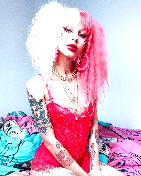 kriiizellda instagram image archive image