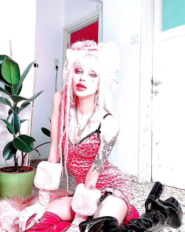 kriiizellda instagram image archive image