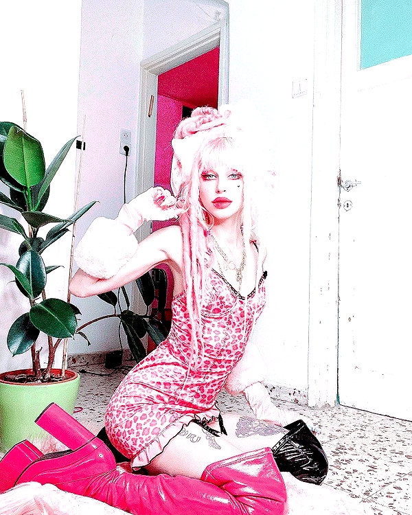kriiizellda instagram image archive image