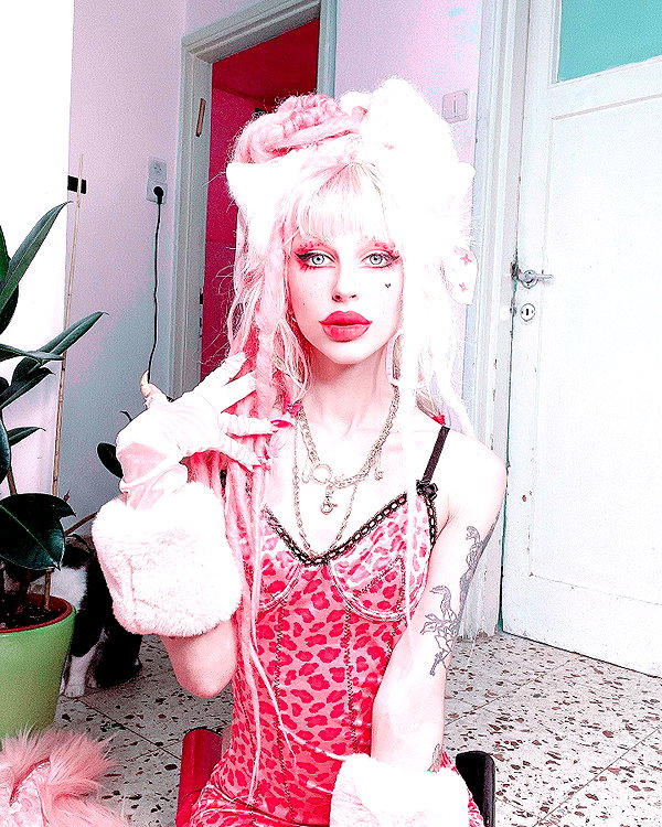 kriiizellda instagram image archive image