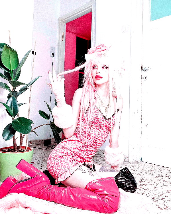 kriiizellda instagram image archive image