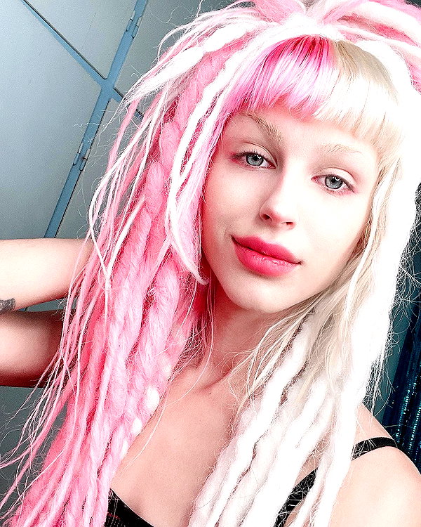 kriiizellda instagram image archive image