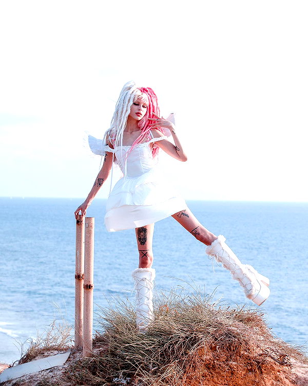 kriiizellda instagram image archive image