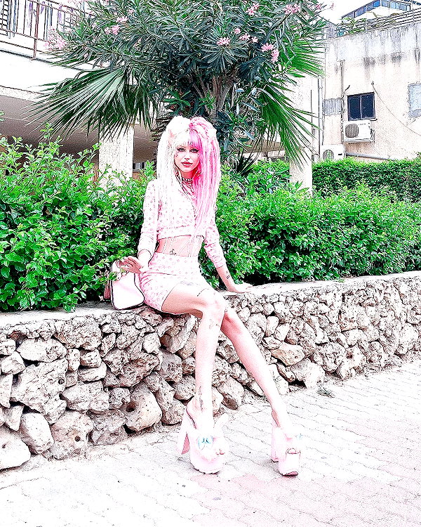 kriiizellda instagram image archive image