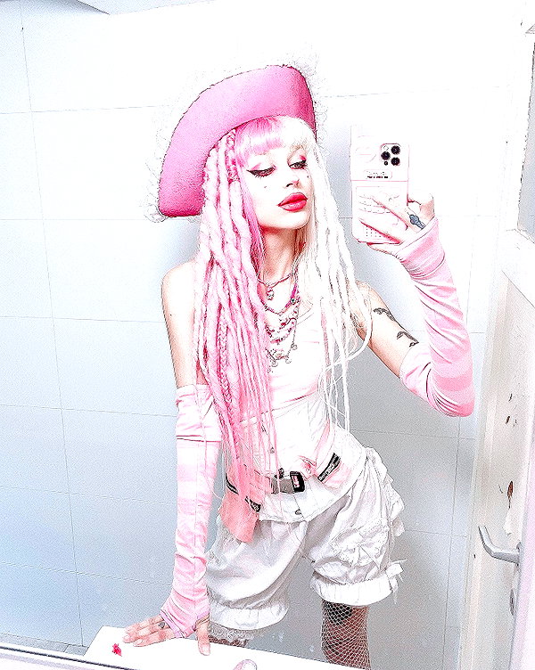 kriiizellda instagram image archive image