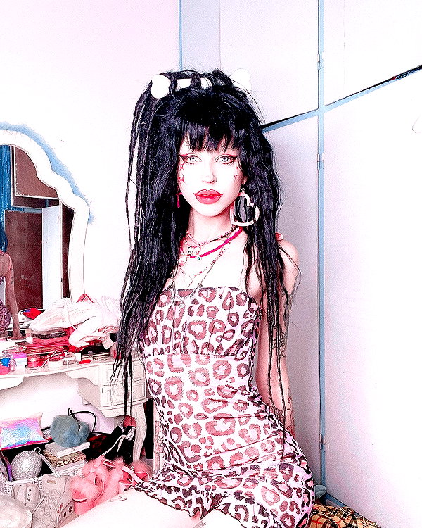 kriiizellda instagram image archive image