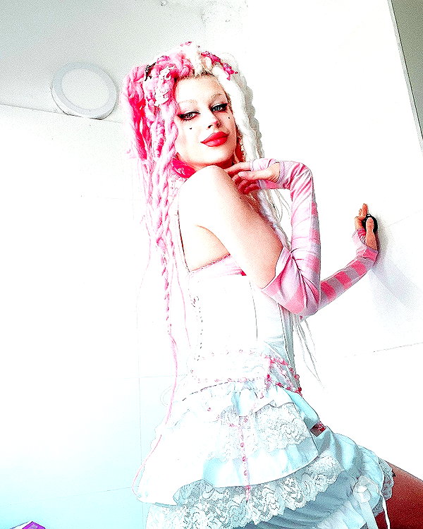 kriiizellda instagram image archive image