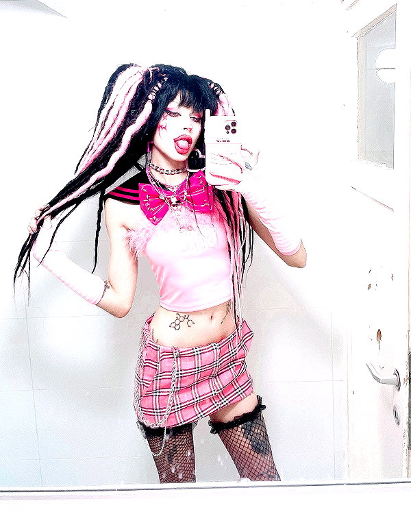 kriiizellda instagram image archive image