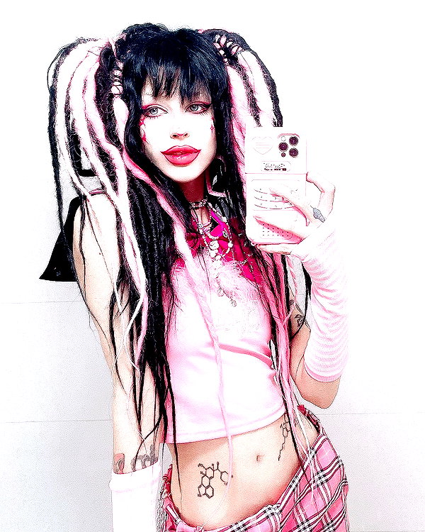 kriiizellda instagram image archive image