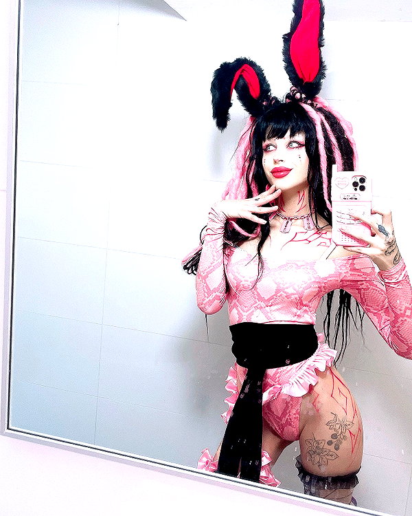 kriiizellda instagram image archive image