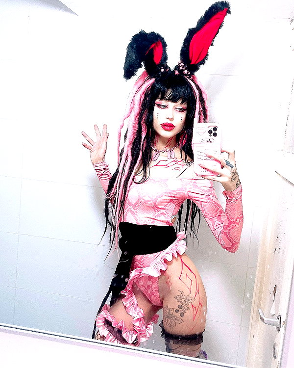 kriiizellda instagram image archive image