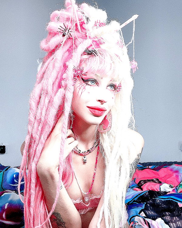kriiizellda instagram image archive image
