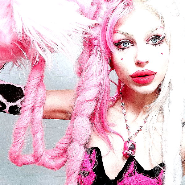 kriiizellda instagram image archive image