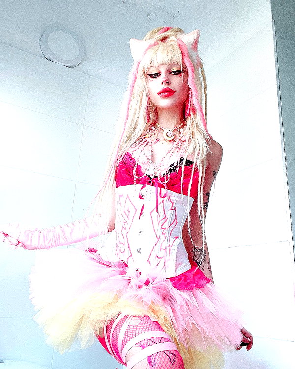 kriiizellda instagram image archive image