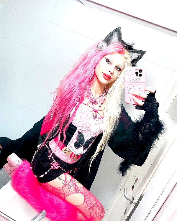 kriiizellda instagram image archive image