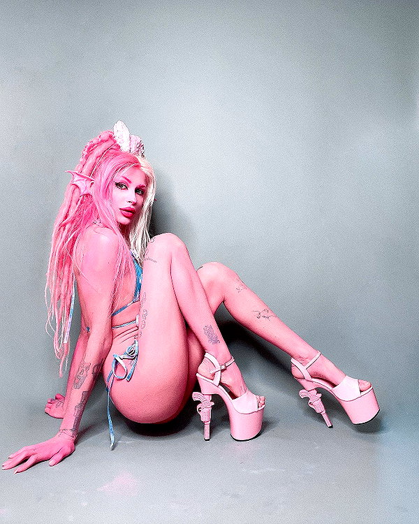 kriiizellda instagram image archive image