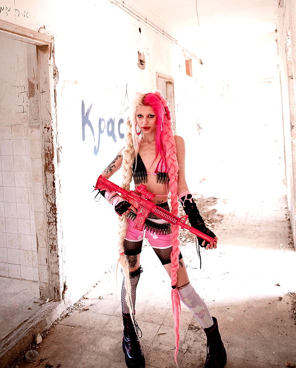 kriiizellda instagram image archive image