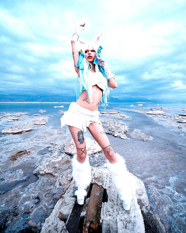 kriiizellda instagram image archive image