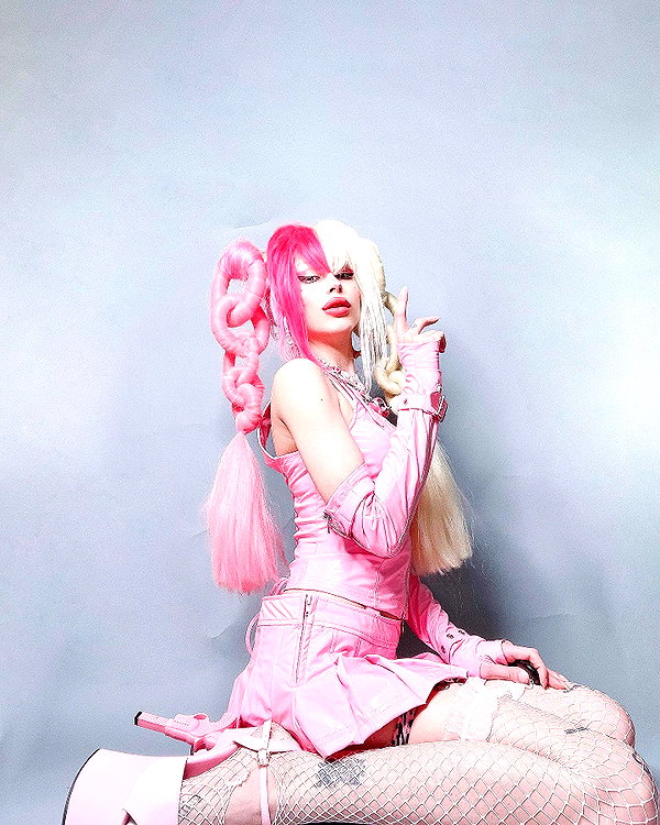 kriiizellda instagram image archive image