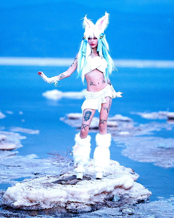 kriiizellda instagram image archive image