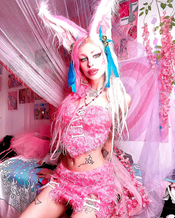 kriiizellda instagram image archive image