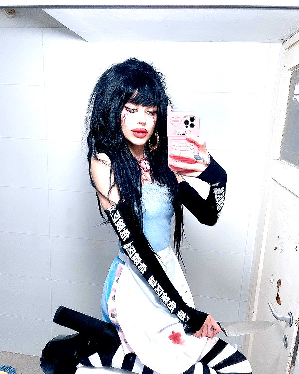 kriiizellda instagram image archive image