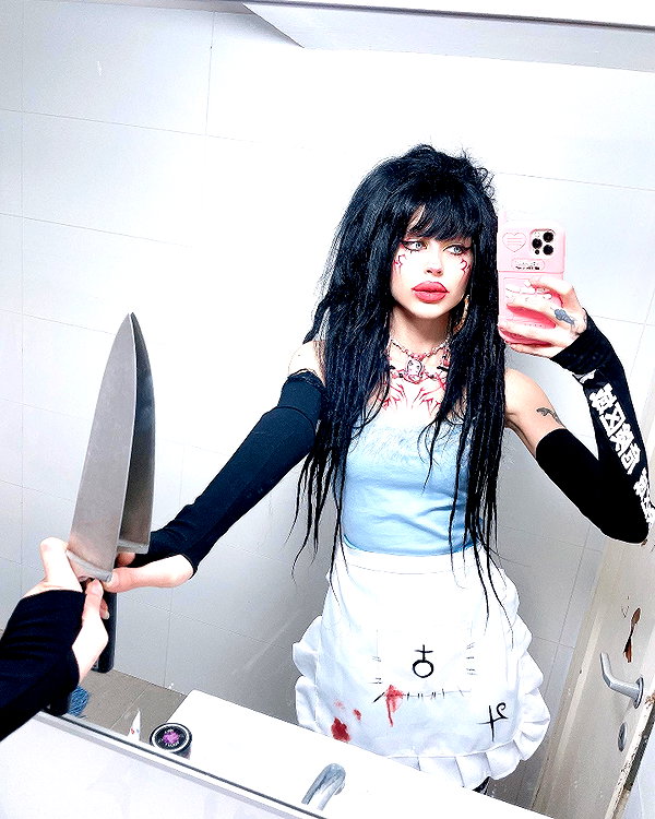 kriiizellda instagram image archive image