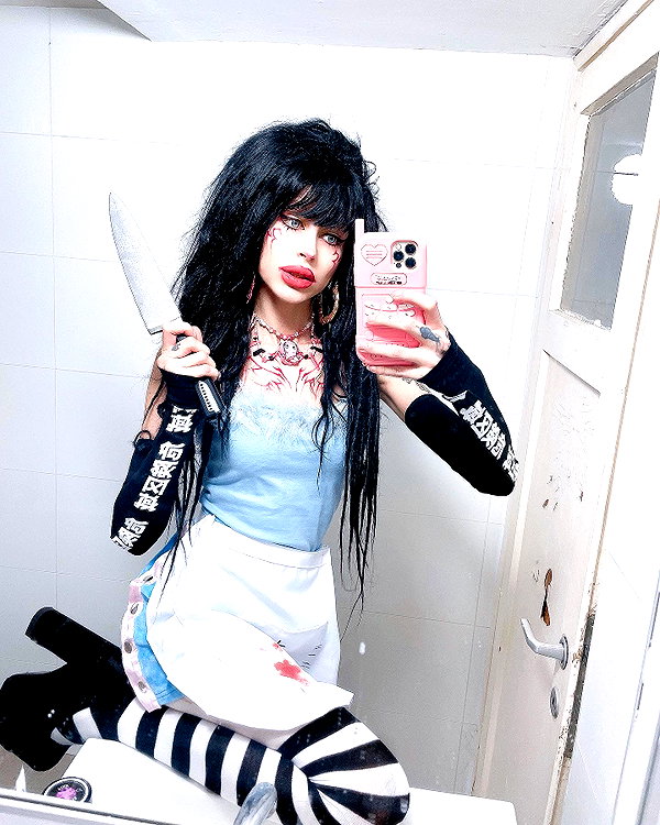 kriiizellda instagram image archive image
