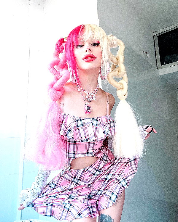 kriiizellda instagram image archive image