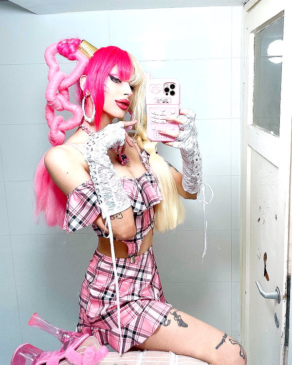 kriiizellda instagram image archive image