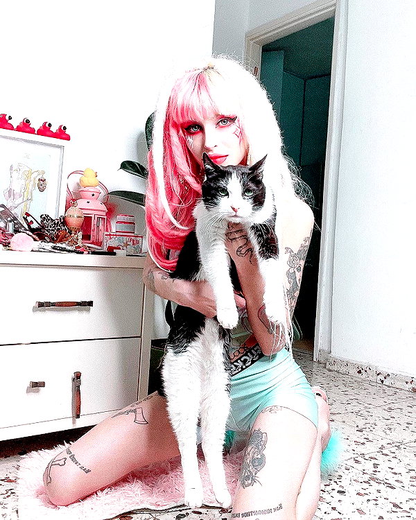 kriiizellda instagram image archive image
