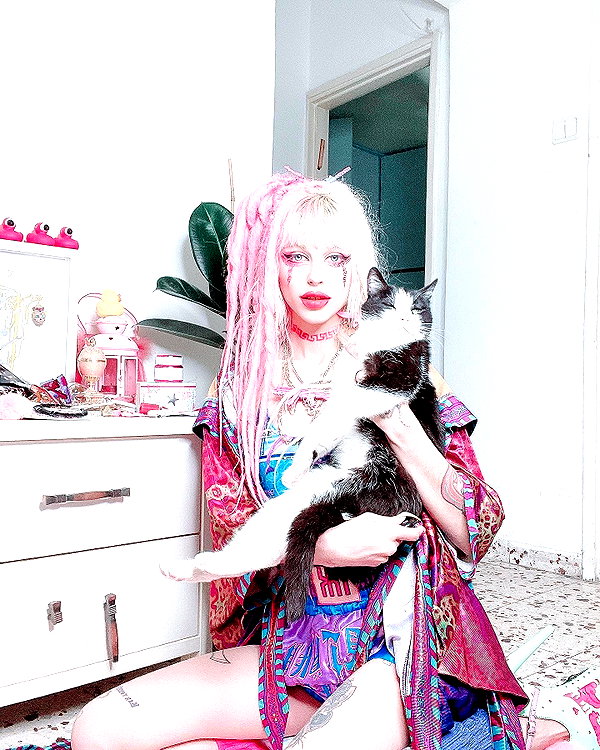 kriiizellda instagram image archive image