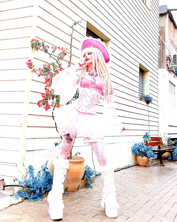 kriiizellda instagram image archive image