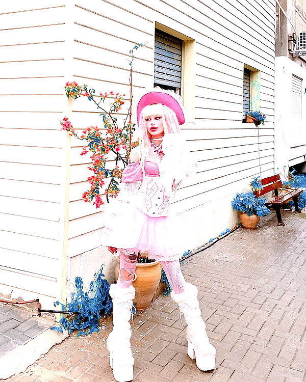 kriiizellda instagram image archive image