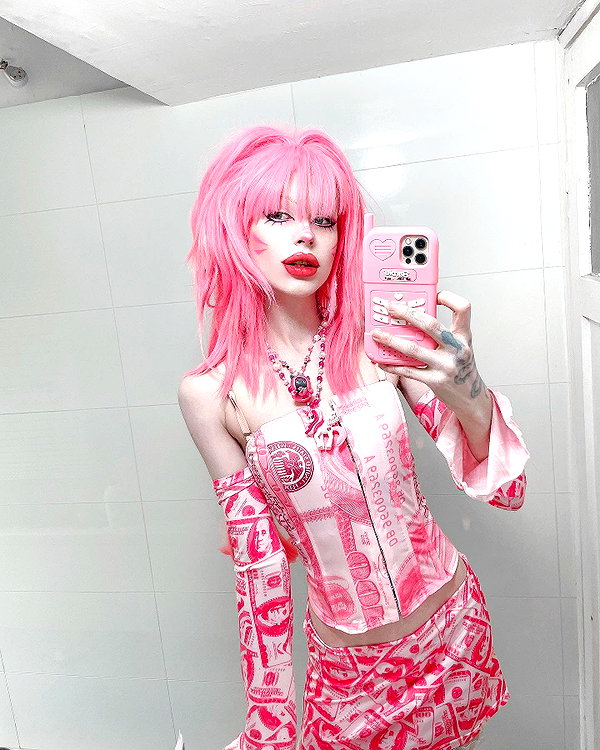 kriiizellda instagram image archive image