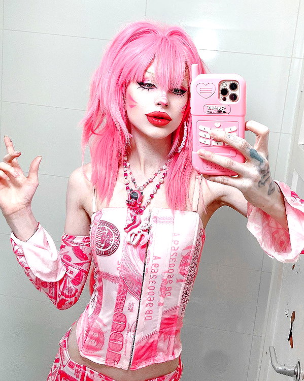 kriiizellda instagram image archive image