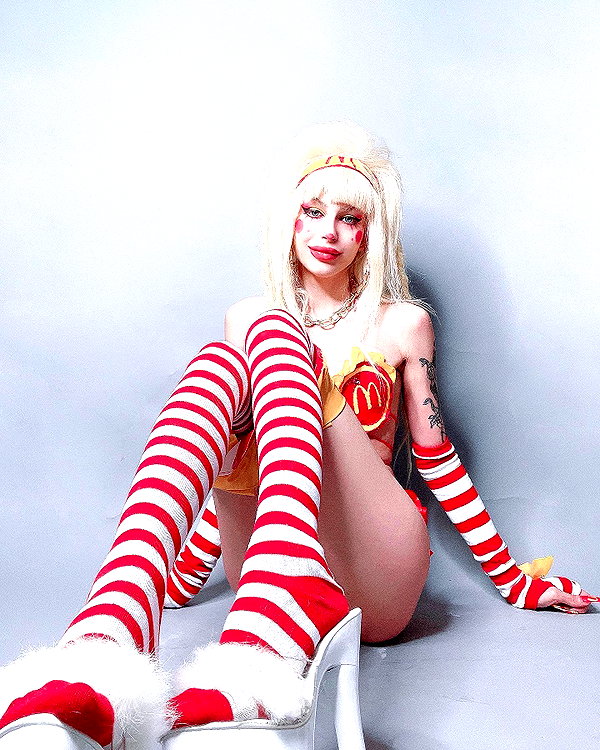 kriiizellda instagram image archive image