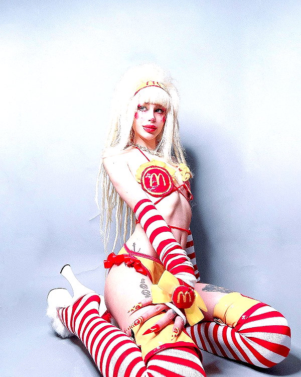 kriiizellda instagram image archive image