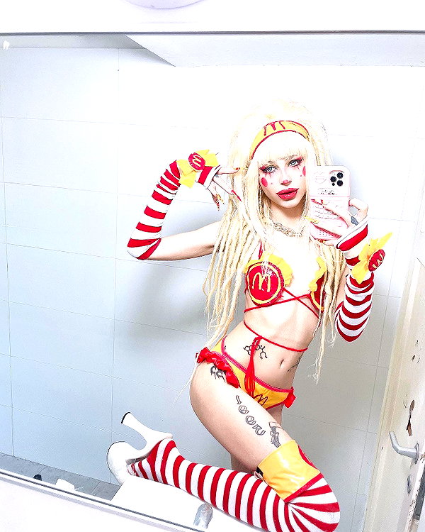 kriiizellda instagram image archive image