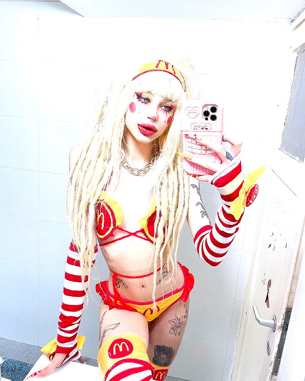 kriiizellda instagram image archive image