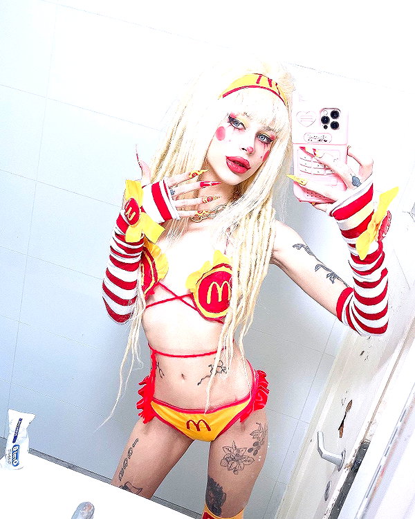 kriiizellda instagram image archive image
