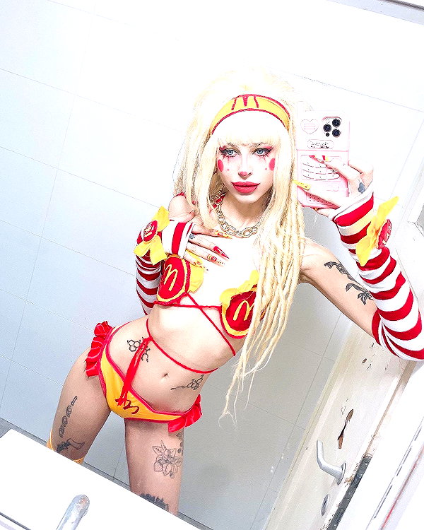 kriiizellda instagram image archive image