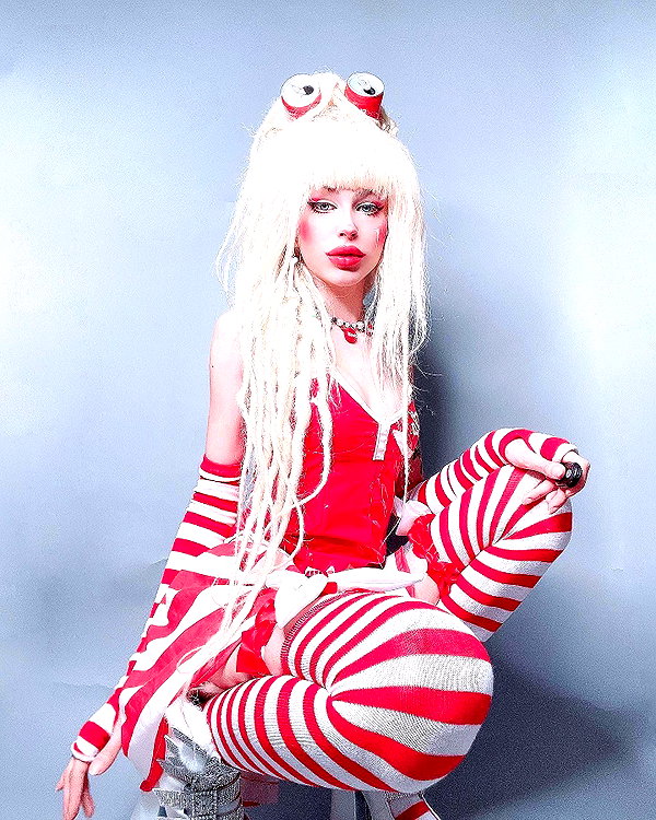 kriiizellda instagram image archive image