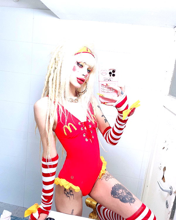 kriiizellda instagram image archive image