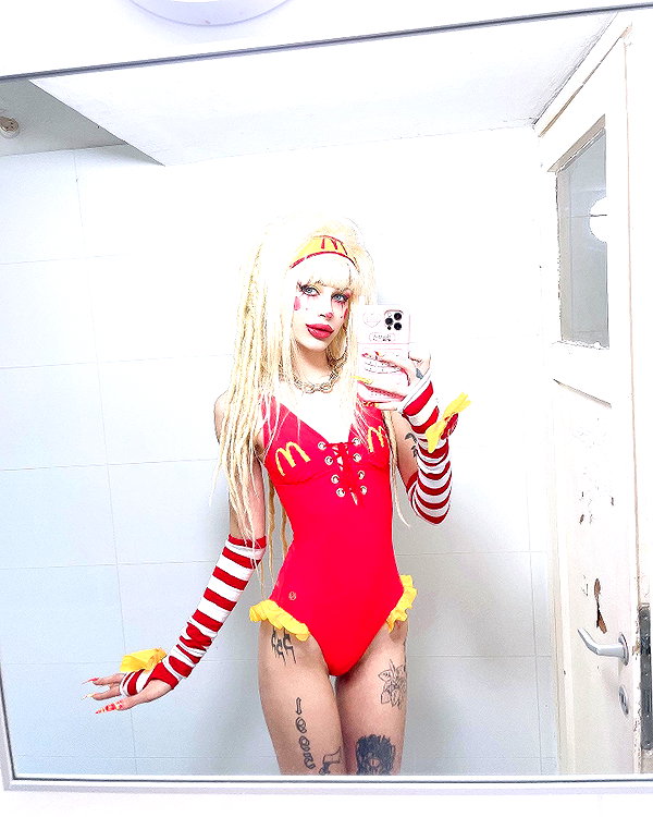 kriiizellda instagram image archive image