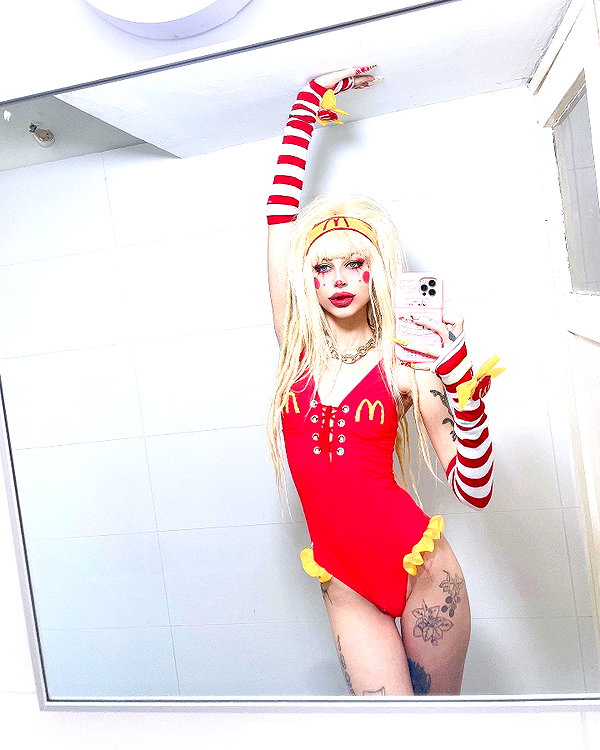 kriiizellda instagram image archive image