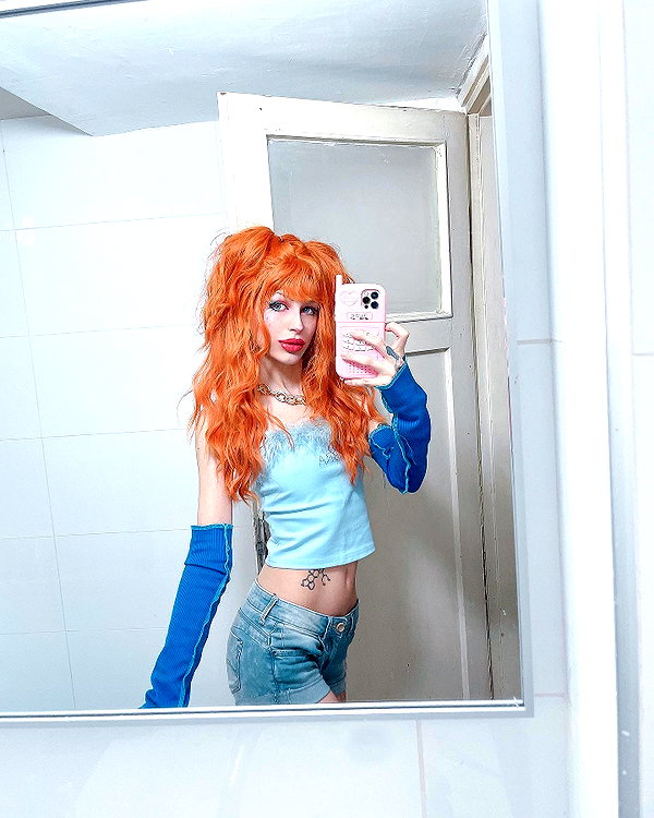 kriiizellda instagram image archive image