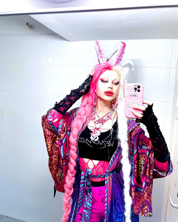 kriiizellda instagram image archive image